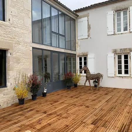 La Batisse Chalou D'aunis *